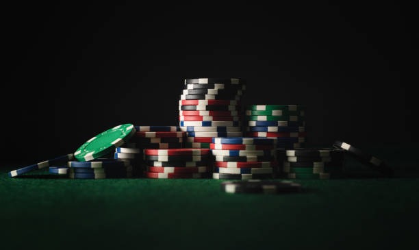 Live dealer managing Caishen Wins round at jnetoto 77 studio